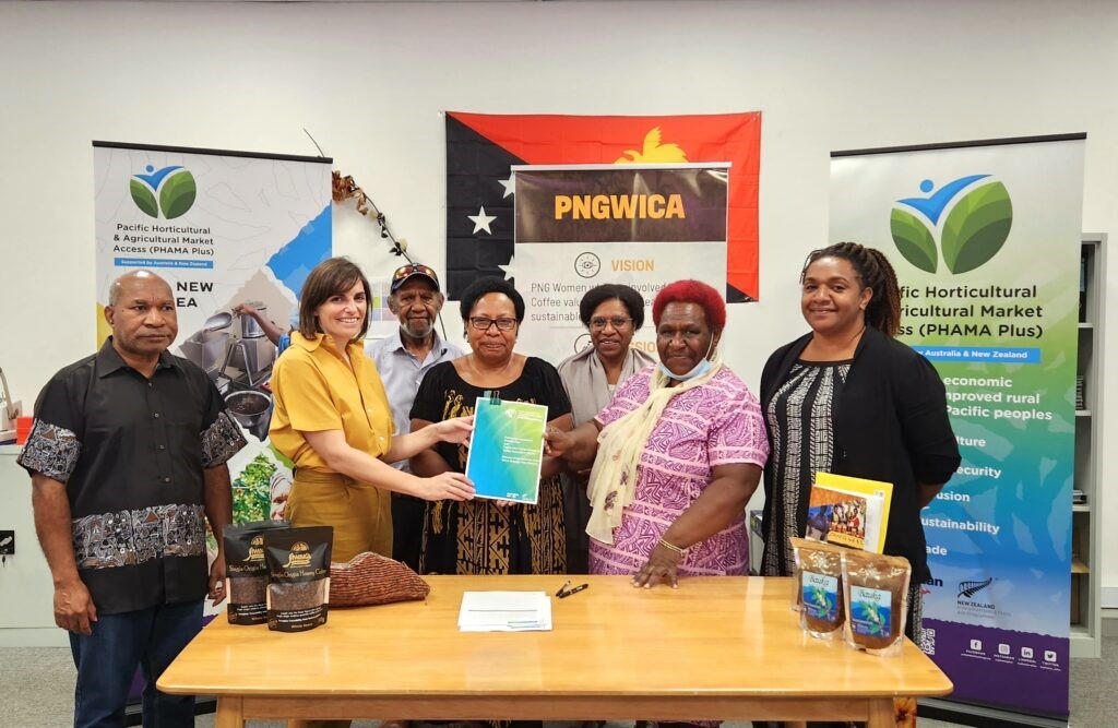 Read more about the article Brewing a better future for PNG women in coffee: PNG WICA signs new partnership with PHAMA Plus