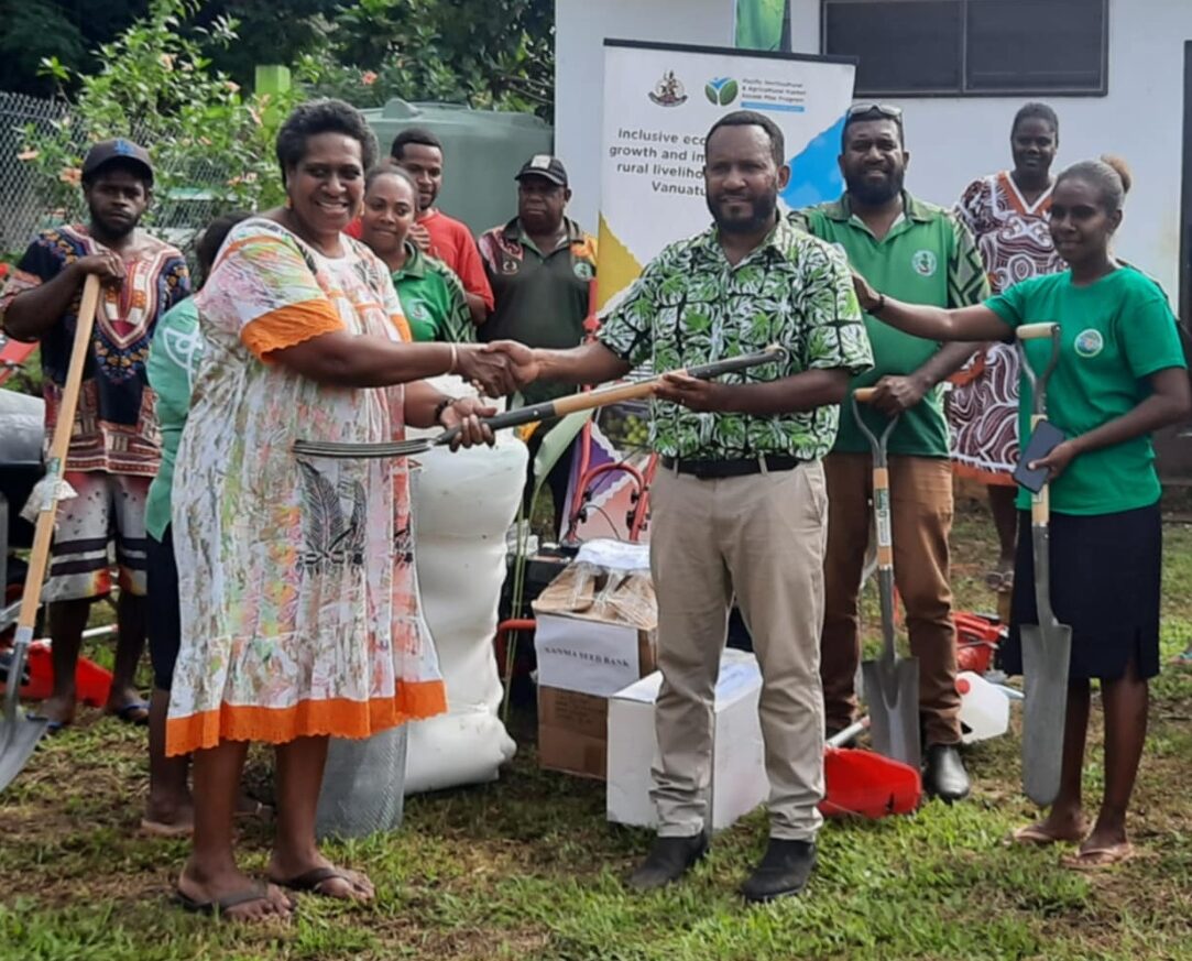 Read more about the article Supporting seedbanks for resilience in Vanuatu’s agriculture